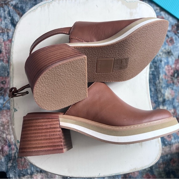 Dolce Vita Brown Leather Slingback Block Heel Shoes - Picture 4 of 4